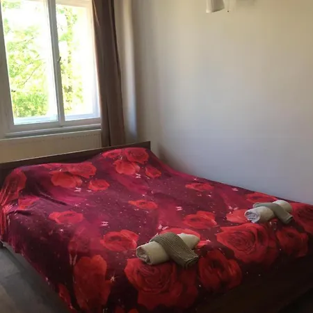 Nyugalmas Vendeghaz Apartment